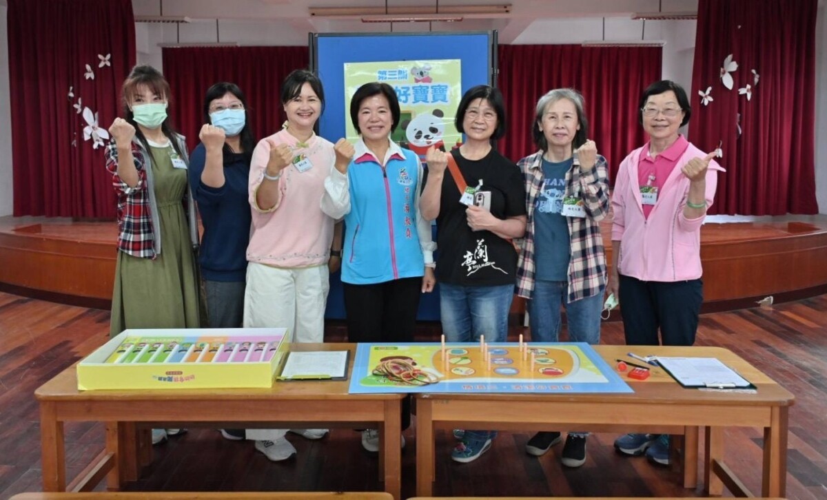 吉安鄉幼辦理客語幼幼檢測闖通關游淑貞陪孩子拿下人生首張認證證書